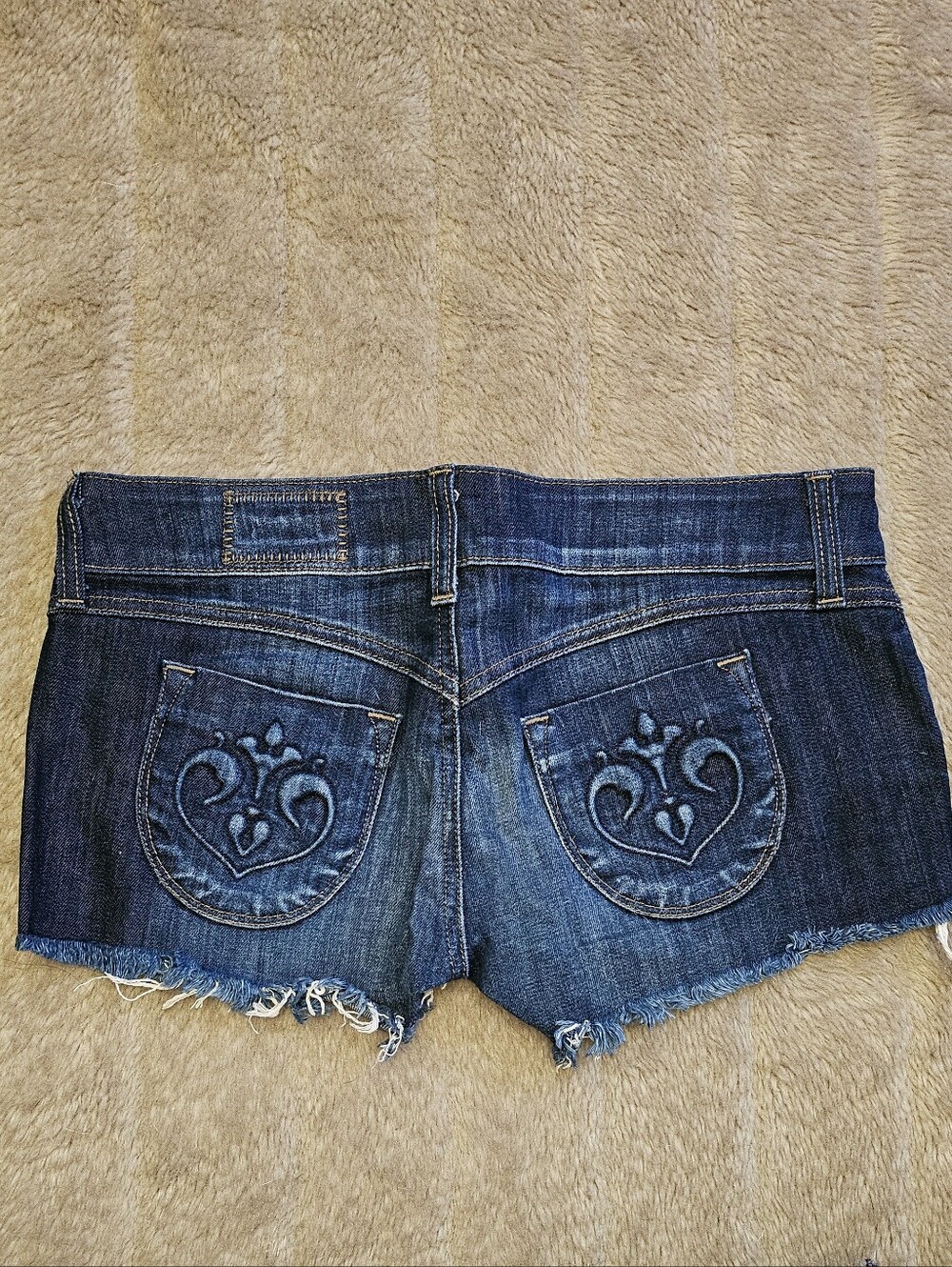 Siwy Classic Embroidered Pocket Denim Short Shorts